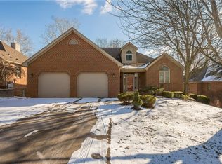 311 Sewickley Ridge Dr, Sewickley, PA 15143