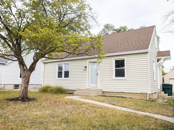 2212 N Ball Ave, Muncie, IN 47304