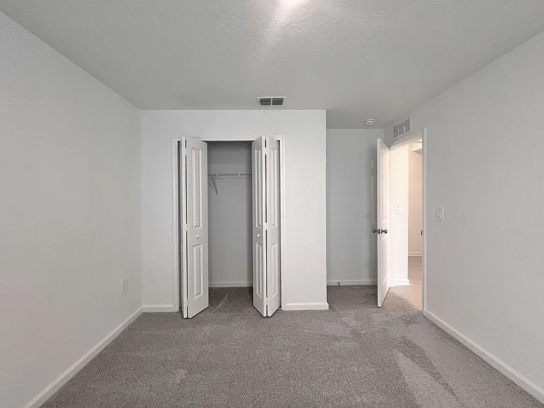 2240 Crown Rock Bluff Dr — Photo 15