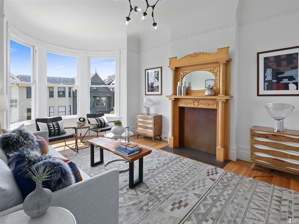 1st image of 562 Waller St