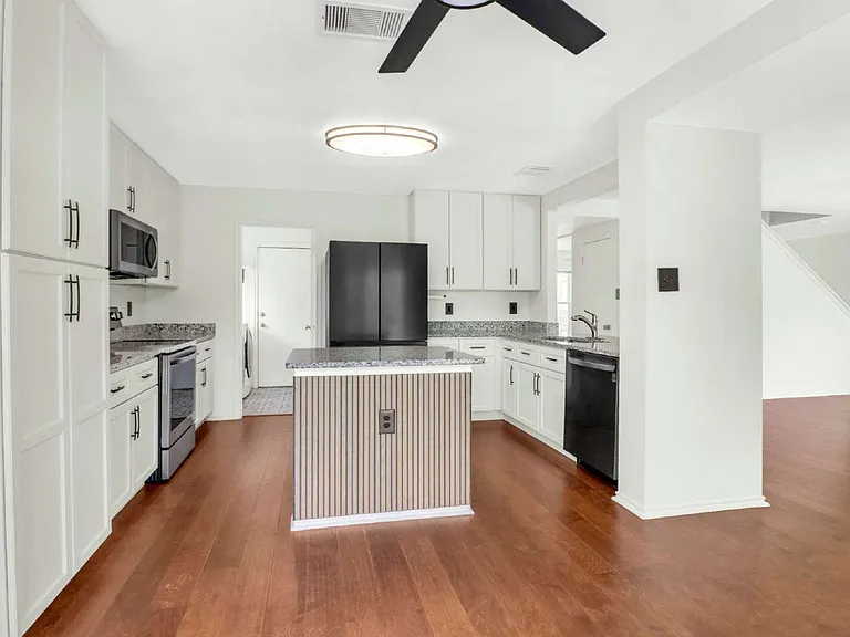 5923 Walnut Mill Dr — Photo 12