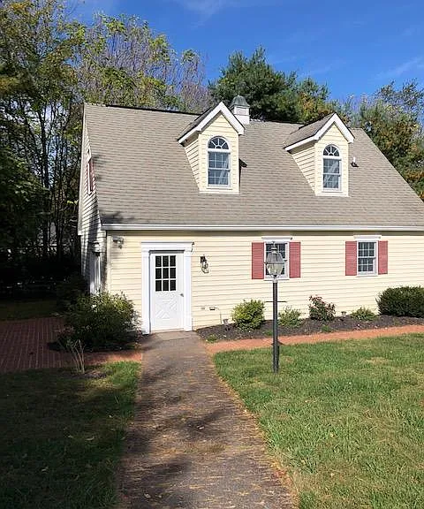 6297R White Rock Rd — Photo 3