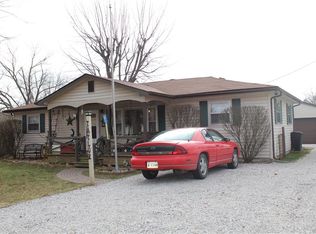 181 Center Dr, Mooresville, IN 46158