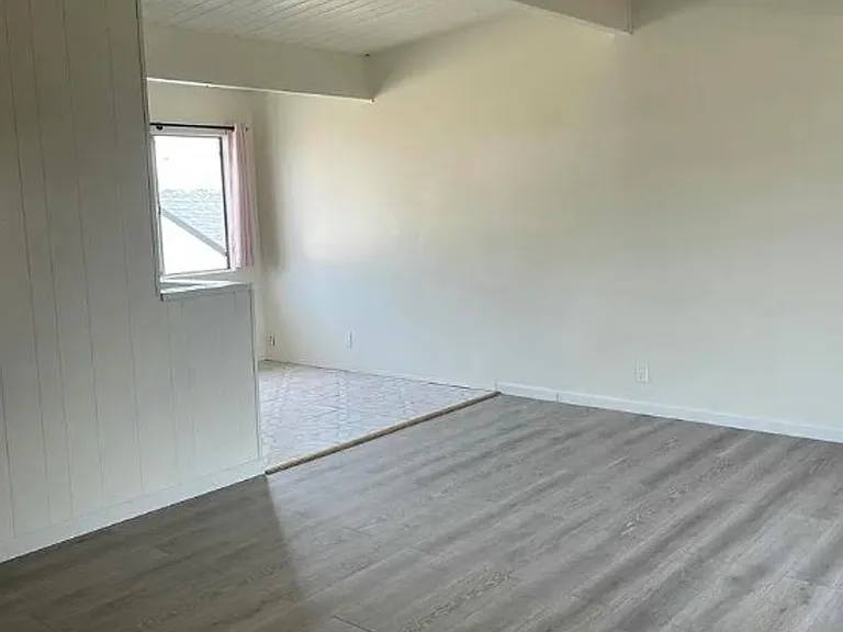 712 S G St — Photo 6