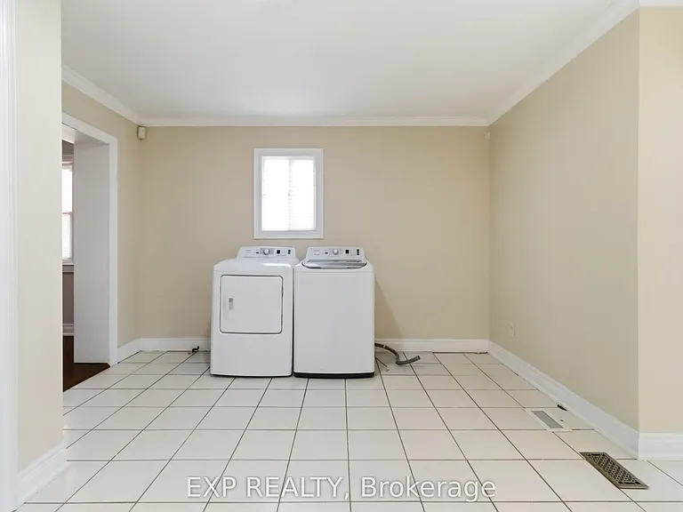 133 Cornelius Pkwy — Photo 15