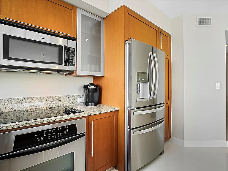 2831 N Ocean Blvd #801N — Photo 8