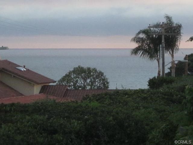 Zoomed in. Enlarged distance. From Patio