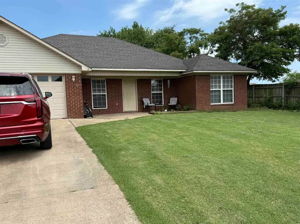 71 Blair Dr, Vilonia, AR 72173