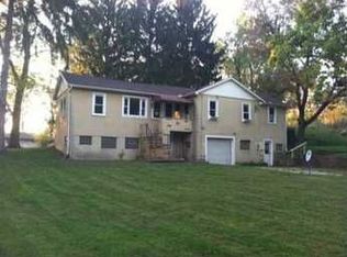 2206 Plymouth Dr, Uniontown, OH 44685