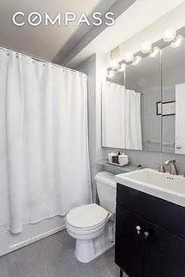 Rented by Compass | media 9