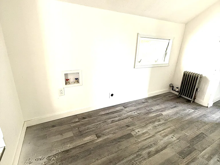 328 Green St #2 — Photo 6