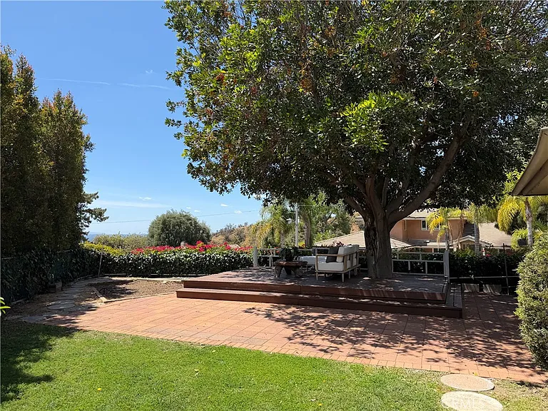 2206 Canyon Rd — Photo 37