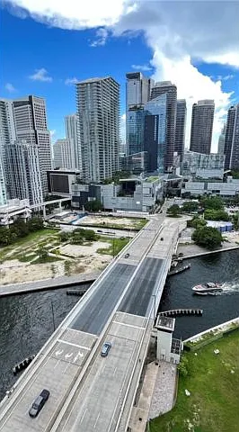 350 S Miami Ave #2302 — Photo 3