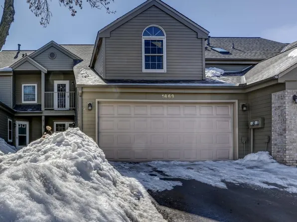 1669 Rosehill Cir, Lauderdale, MN 55108