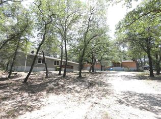 76 & 76 Post Oak Rd #B, La Vernia, TX 78121