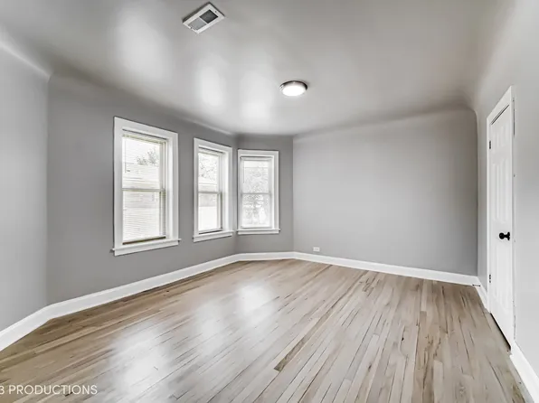 8524-28 S Oglesby Ave W, Chicago, IL 60617