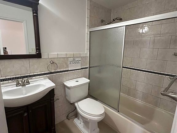 4th image of 3XX 126th St #2
