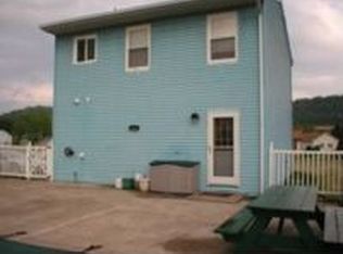 110 Market St, Freeburg, PA 17827