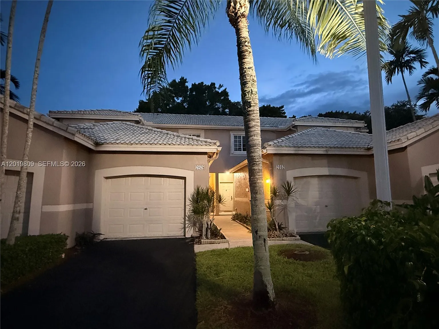 Sectors 3 & 4 Boundary Pl — Photo 2