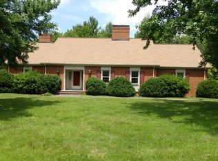 214 Montvue Dr, Charlottesville, VA 22901