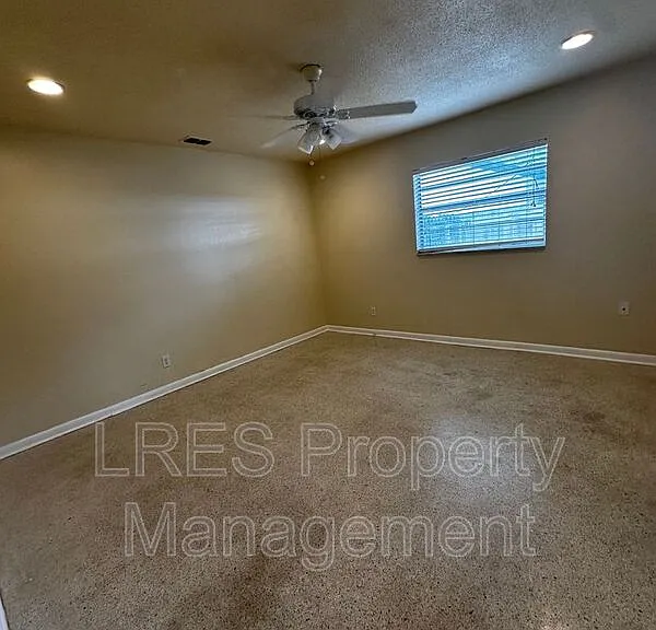 2719 Merrie Oaks Rd — Photo 34
