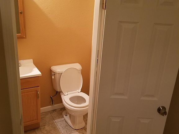 3rd image of 3403 Edgecliff Dr