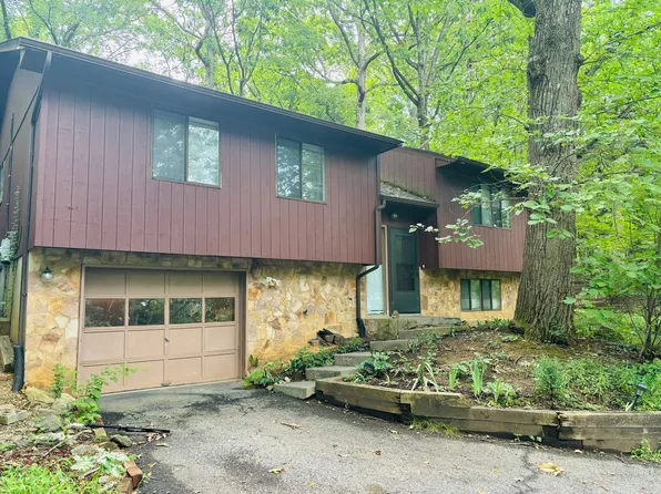 1813 Garden Ln, Blacksburg, VA 24060