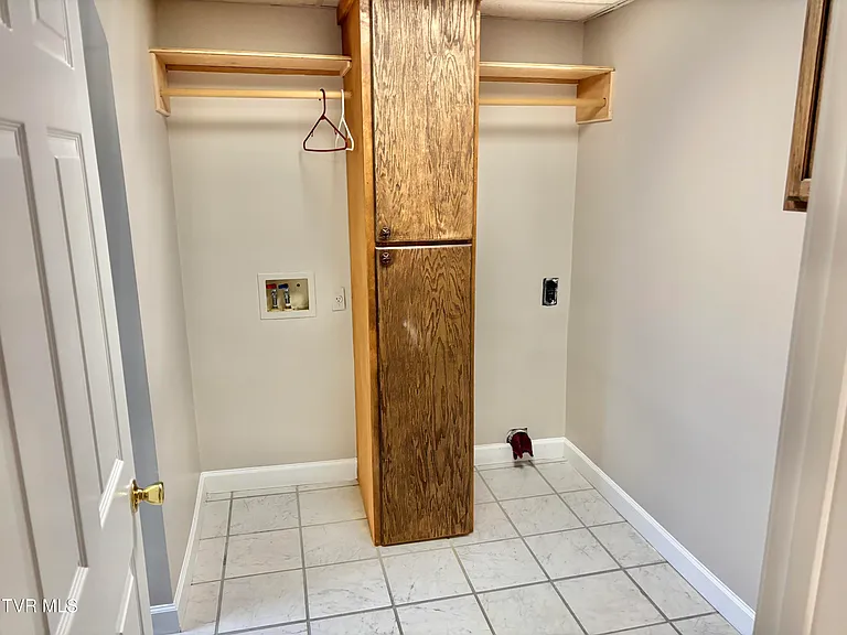1023 Justus Dr — Photo 18