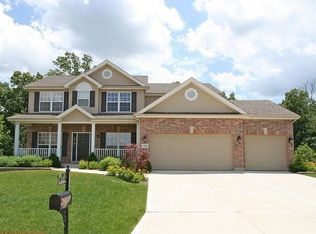 916 Haven Wood Dr, O'Fallon, MO 63368