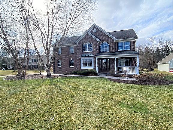 2nd image of 215 Evergreen Dr