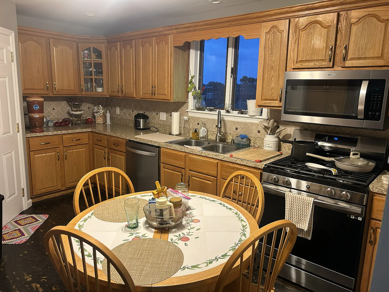 3 bed, $2,600 — Photo 3