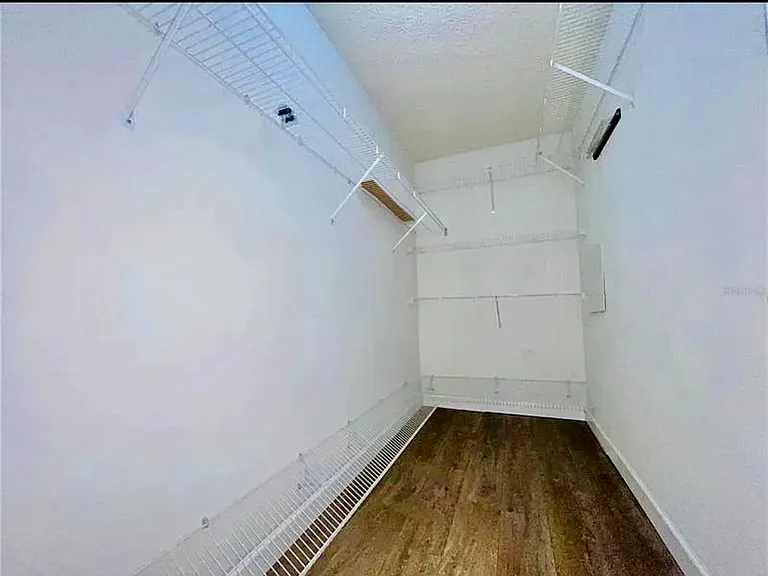16560 SW 46th Cir — Photo 16