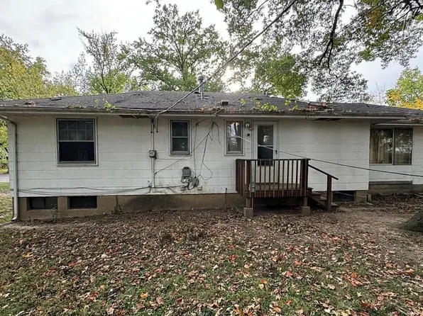 10093 Ashbrook Dr, Saint Louis, MO 63137