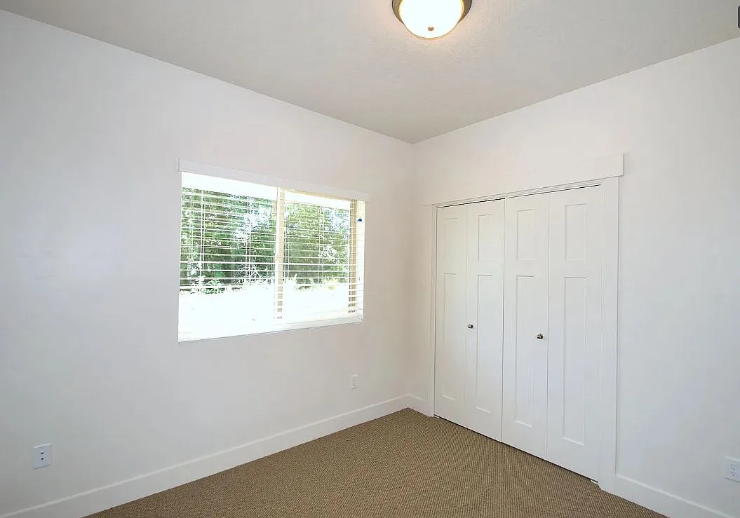 2 bed, 920 sqft, $1,495 — Photo 2