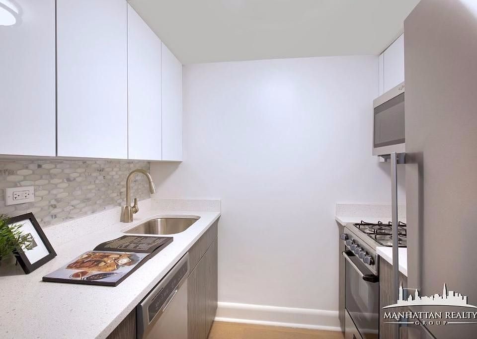 2nd image of 226 E 27th St #3K