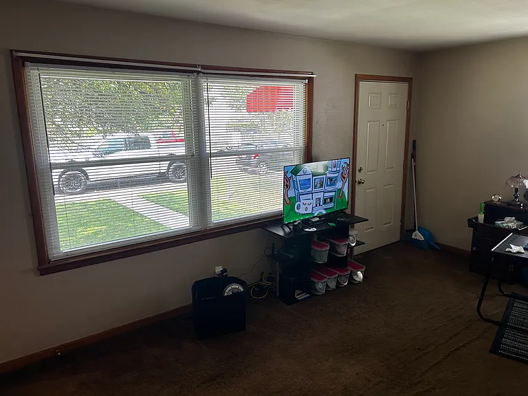 1702 Graylock St — Photo 6