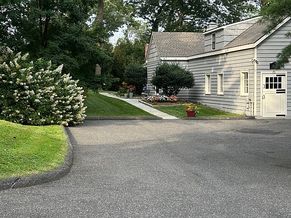 2nd image of 20 Old Wagon Rd #1