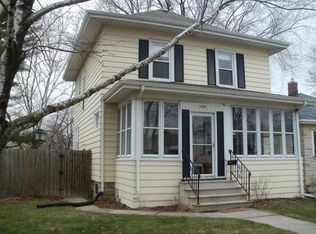 2225 S 80th St, West Allis, WI 53219