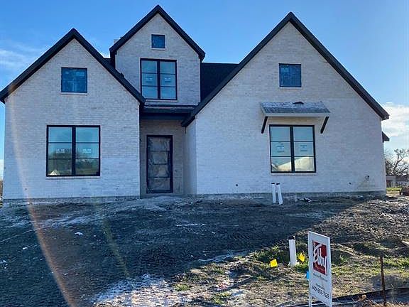 2nd image of 1207 Chapel Dr