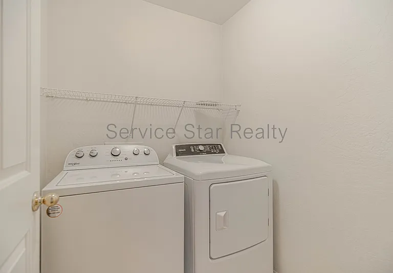 25235 W La Mont Ave — Photo 19