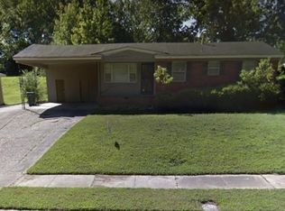 3924 Callahan Dr, Memphis, TN 38127