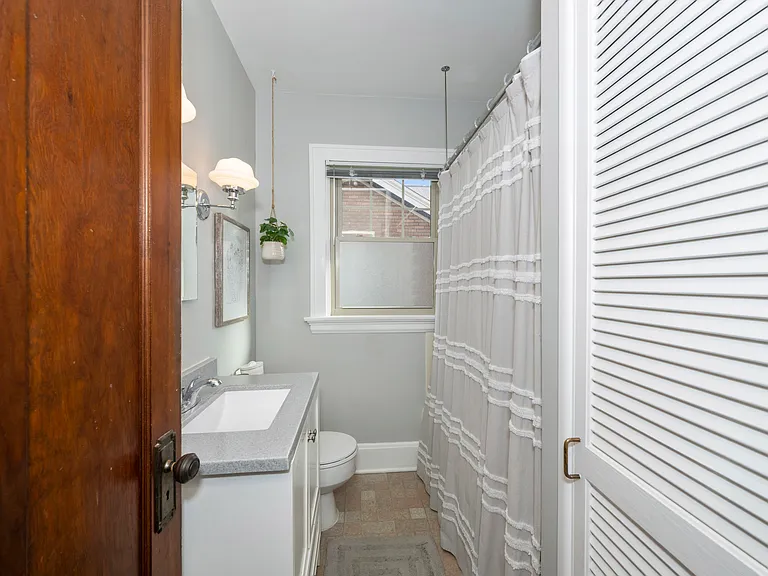 3318 Claramont Ave — Photo 6