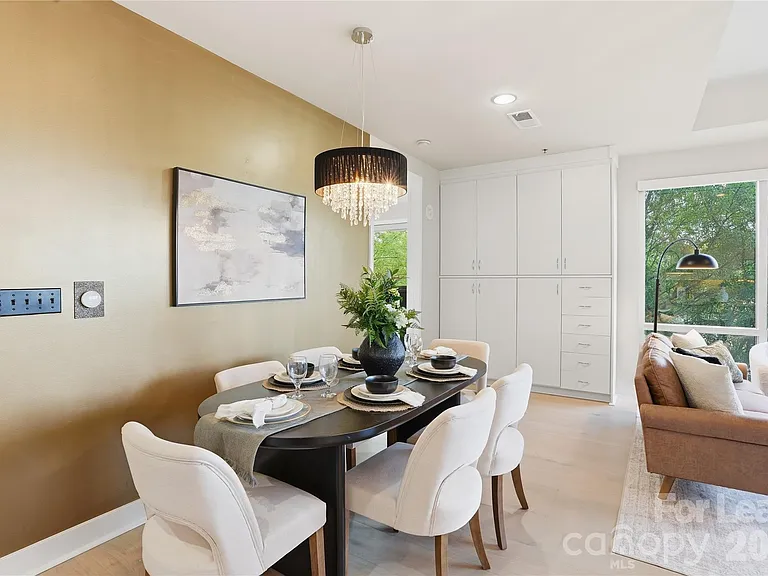 1133 Metropolitan Ave — Photo 11