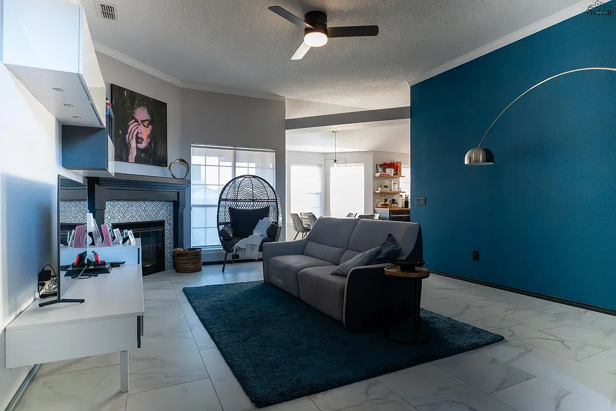 Building Photo - 5309 Blue Stem Dr
