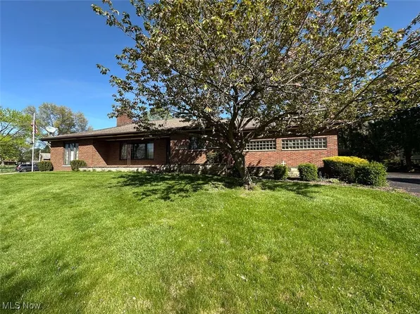 5916 Nella Ave NW, North Canton, OH 44720