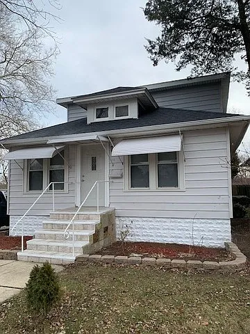 118 S Briggs St photo 1