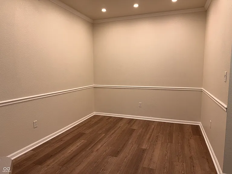 12820 University Cres #2C — Photo 7