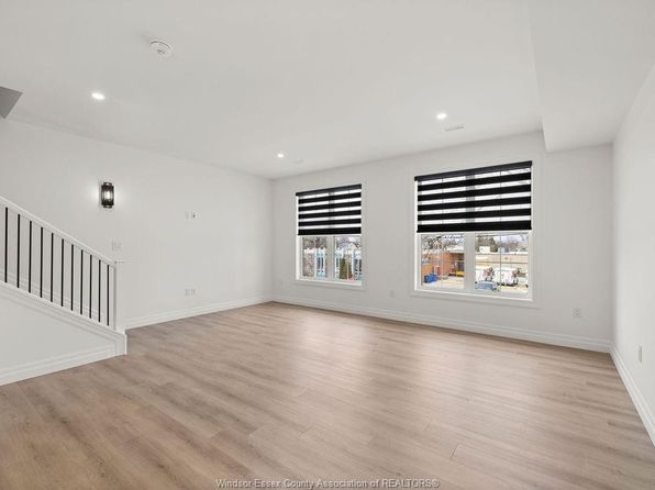 22 Gordon Ave #6, Essex, ON N8M 2M4