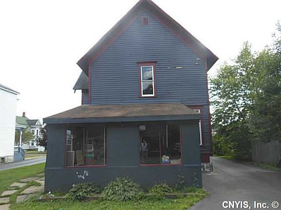 2nd image of 34 Madison St