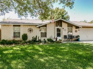 120 Cooper St, Cedar Hill, TX 75104
